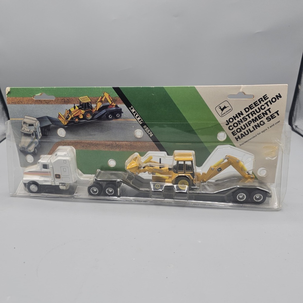 Vintage 1991 Ertl John Deere Construction Equipment Hauling Set 5574 Diecast New